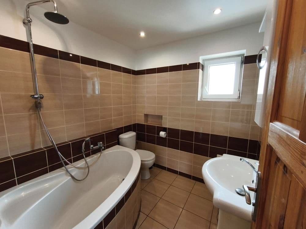 Prenájom bytu 2-izbový 50 m², Lnářská, Praha, Praha Prenájom bytu 2-izbový 50 m², Lnářská, Praha, Praha