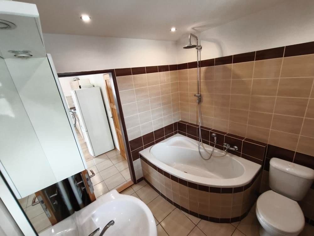 Prenájom bytu 2-izbový 50 m², Lnářská, Praha, Praha Prenájom bytu 2-izbový 50 m², Lnářská, Praha, Praha