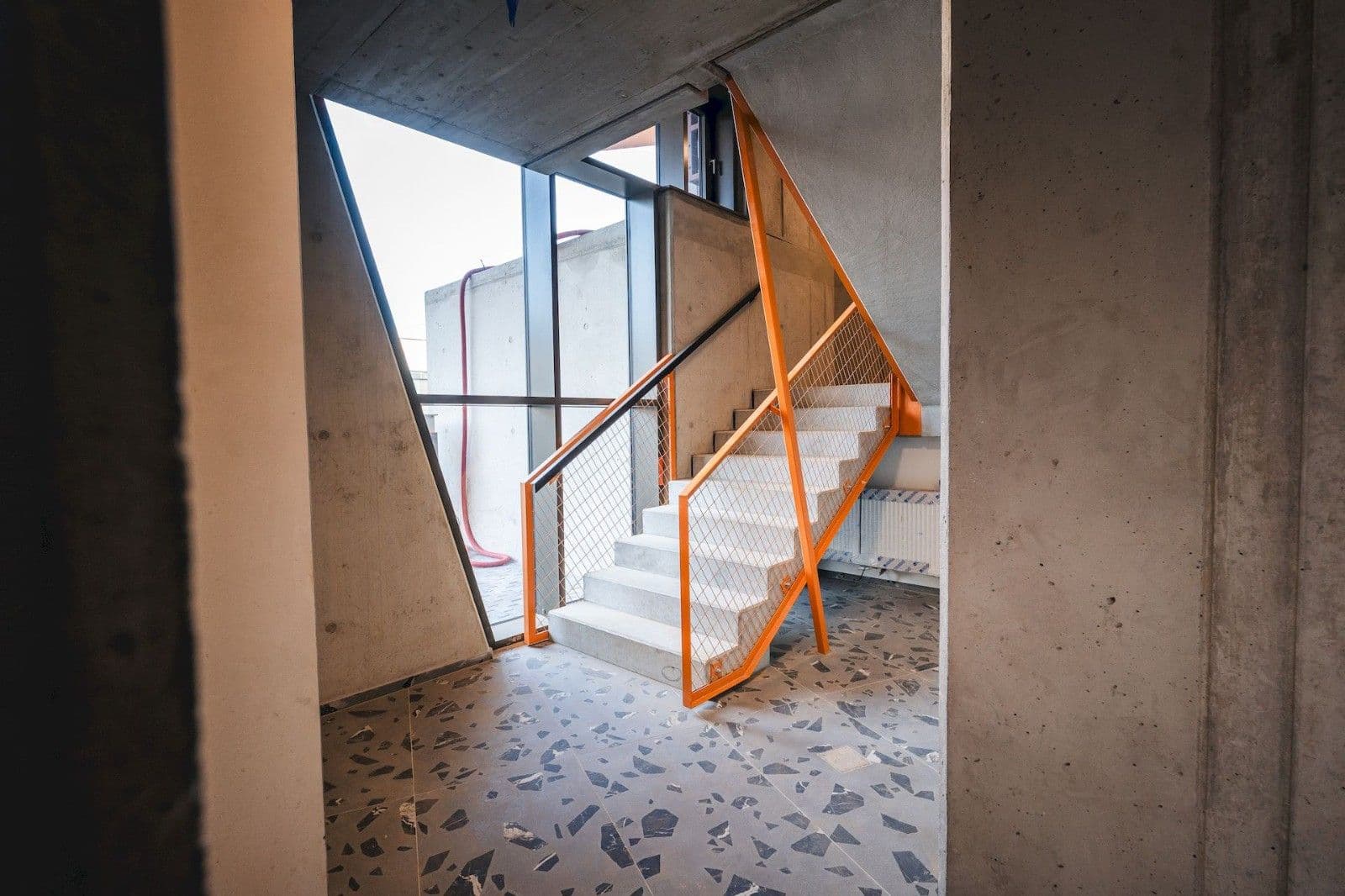 Prenájom bytu 1-izbový 34 m², U Komína, Praha, Praha Prenájom bytu 1-izbový 34 m², U Komína, Praha, Praha