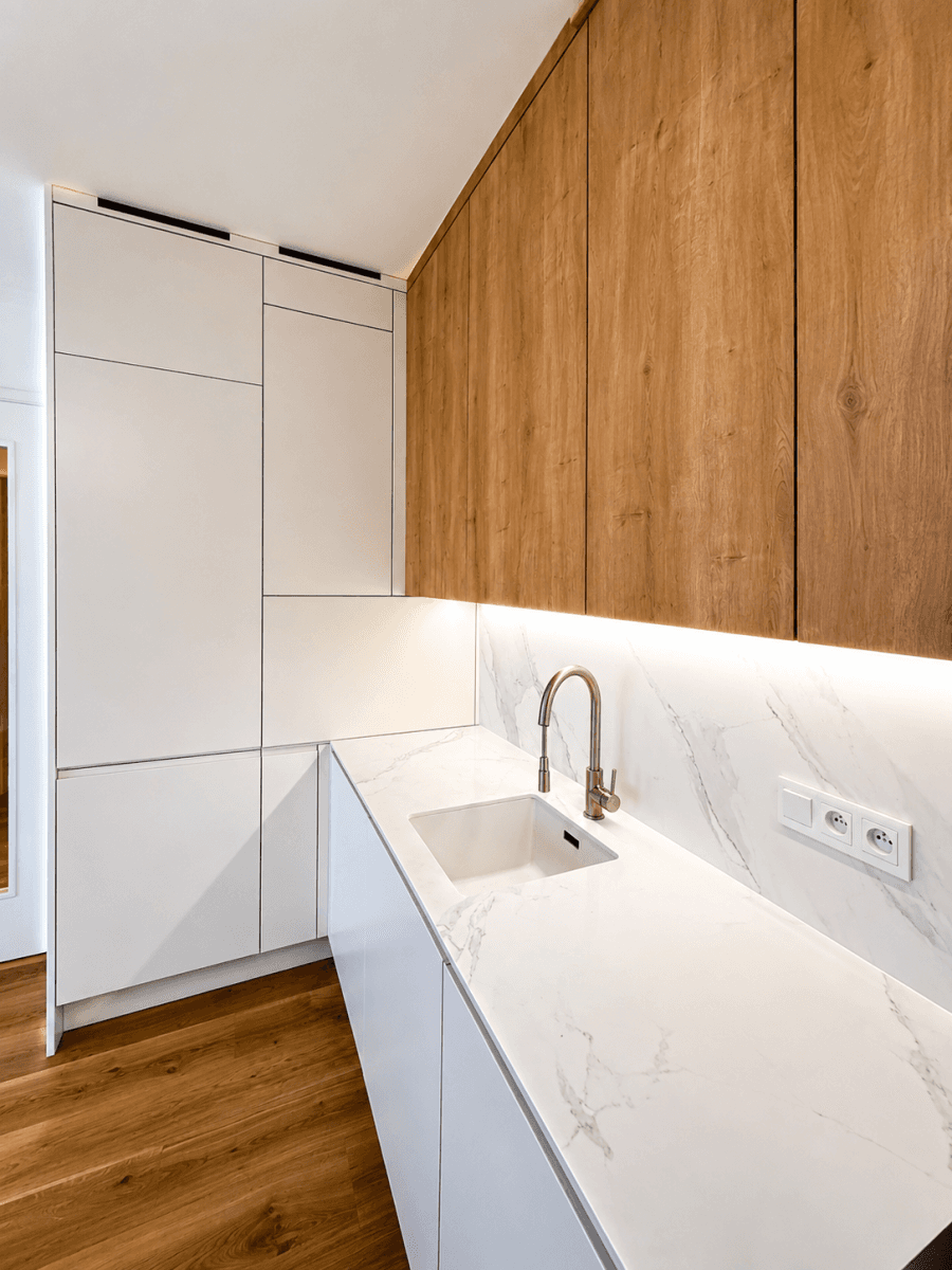 Prenájom bytu 2-izbový 46 m², U Komína, Praha, Praha Prenájom bytu 2-izbový 46 m², U Komína, Praha, Praha