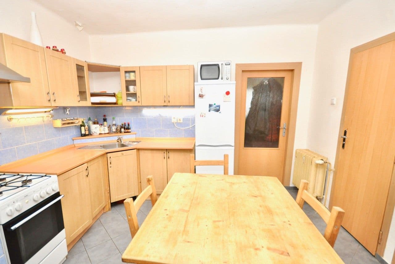 Prenájom bytu 3-izbový 71 m², Sámova, Praha, Praha Prenájom bytu 3-izbový 71 m², Sámova, Praha, Praha