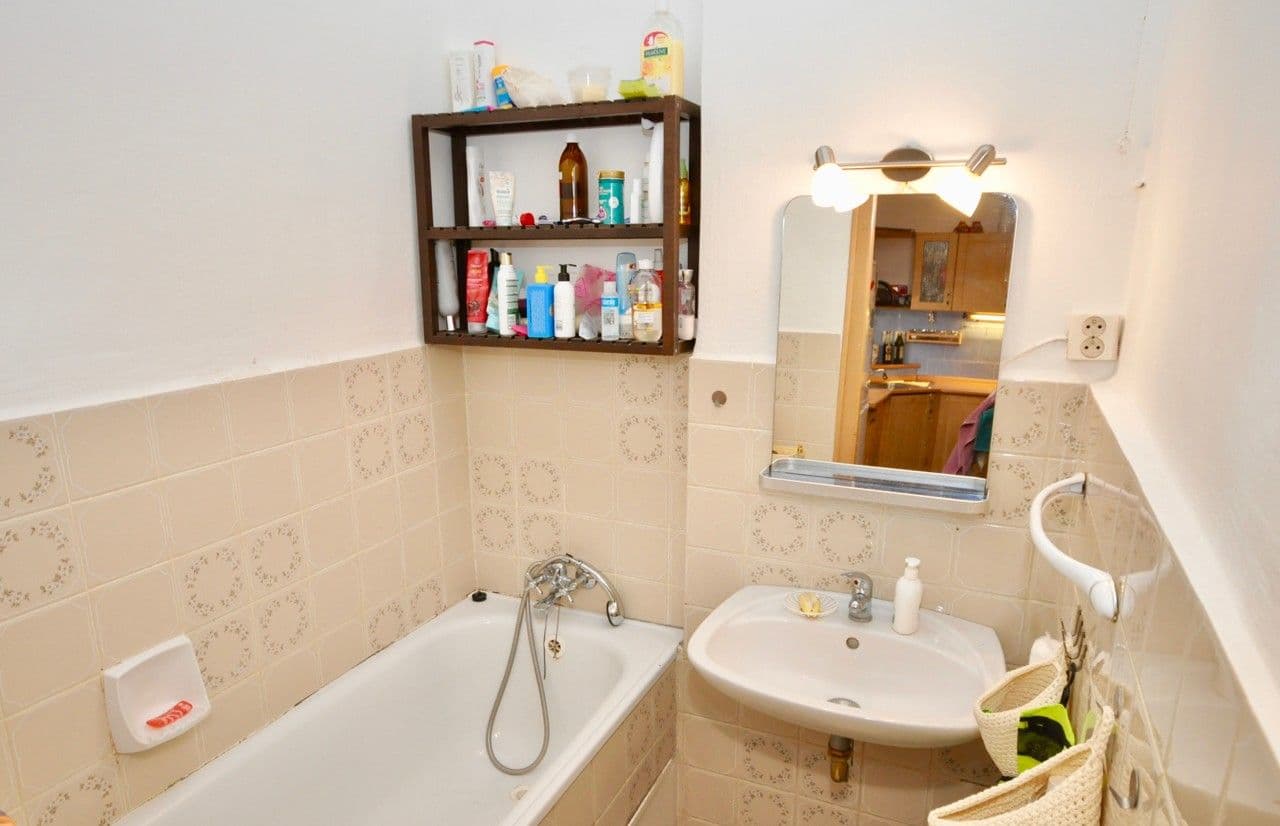 Prenájom bytu 3-izbový 71 m², Sámova, Praha, Praha Prenájom bytu 3-izbový 71 m², Sámova, Praha, Praha