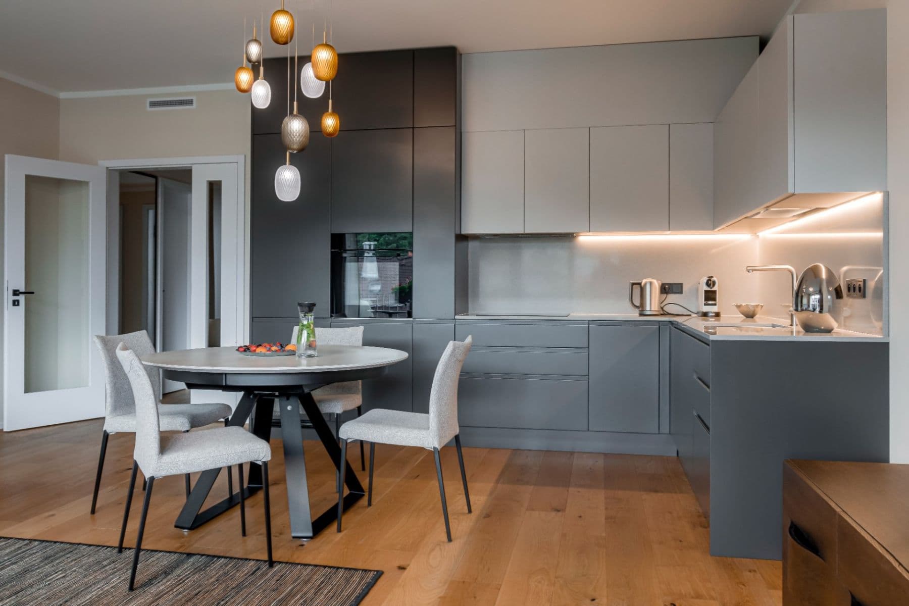 Predaj bytu 3-izbový 79 m², Grafická, Praha, Praha Predaj bytu 3-izbový 79 m², Grafická, Praha, Praha