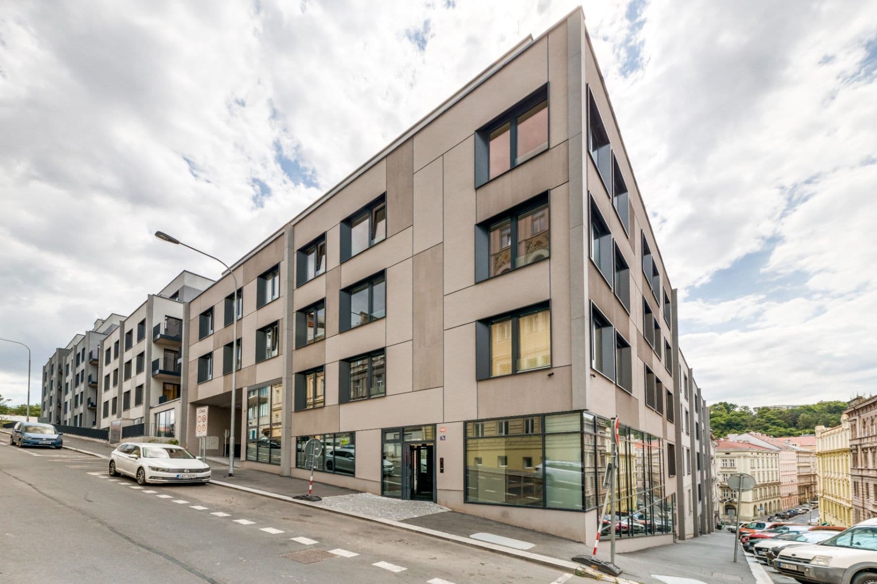 Predaj bytu 3-izbový 79 m², Grafická, Praha, Praha Predaj bytu 3-izbový 79 m², Grafická, Praha, Praha