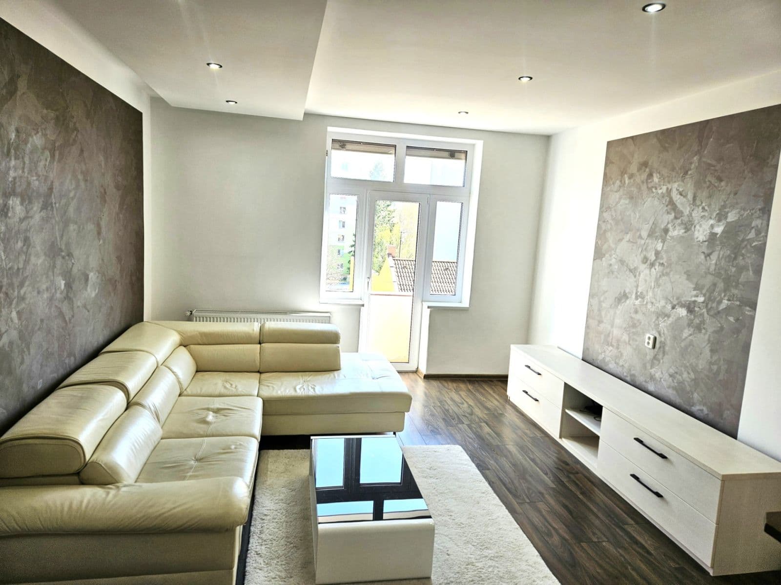 Prenájom bytu 3-izbový 85 m², Hřbitovní, Nový Jičín, Moravskoslezský kraj Prenájom bytu 3-izbový 85 m², Hřbitovní, Nový Jičín, Moravskoslezský kraj