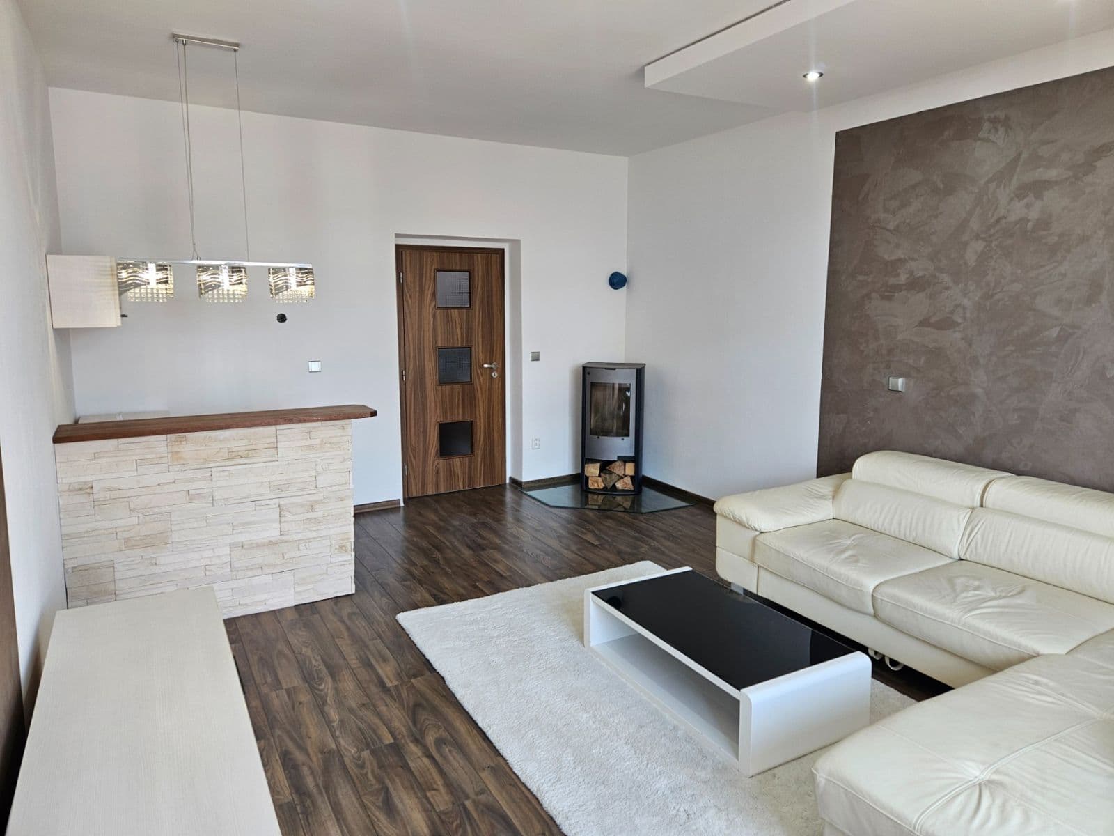 Prenájom bytu 3-izbový 85 m², Hřbitovní, Nový Jičín, Moravskoslezský kraj Prenájom bytu 3-izbový 85 m², Hřbitovní, Nový Jičín, Moravskoslezský kraj