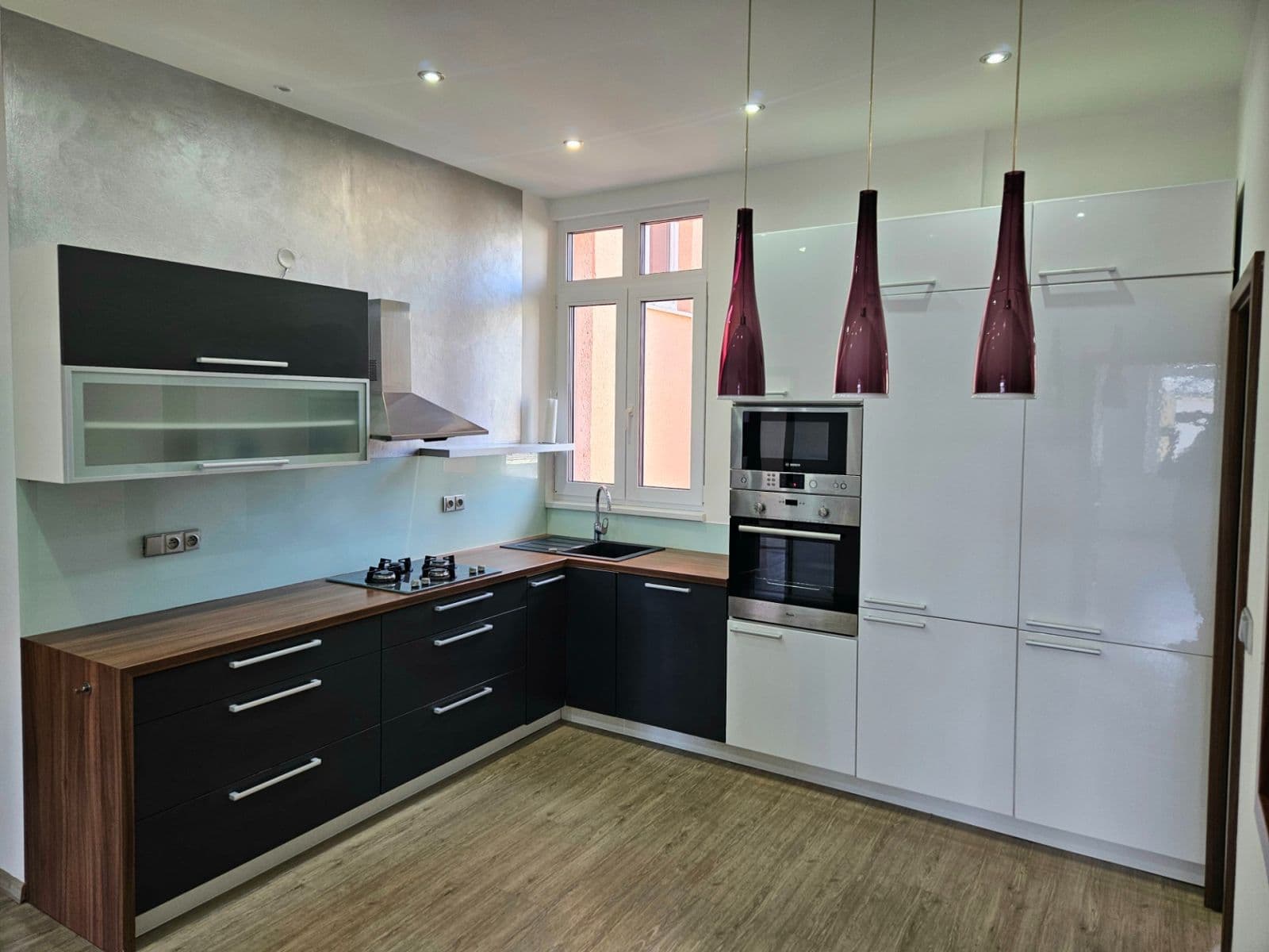 Prenájom bytu 3-izbový 85 m², Hřbitovní, Nový Jičín, Moravskoslezský kraj Prenájom bytu 3-izbový 85 m², Hřbitovní, Nový Jičín, Moravskoslezský kraj