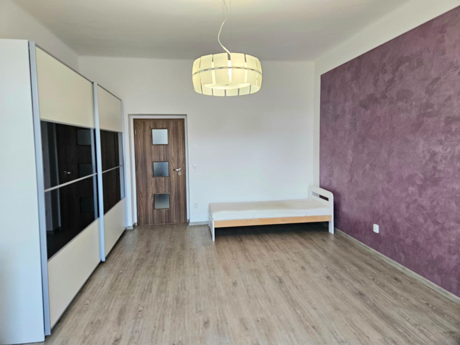 Prenájom bytu 3-izbový 85 m², Hřbitovní, Nový Jičín, Moravskoslezský kraj Prenájom bytu 3-izbový 85 m², Hřbitovní, Nový Jičín, Moravskoslezský kraj