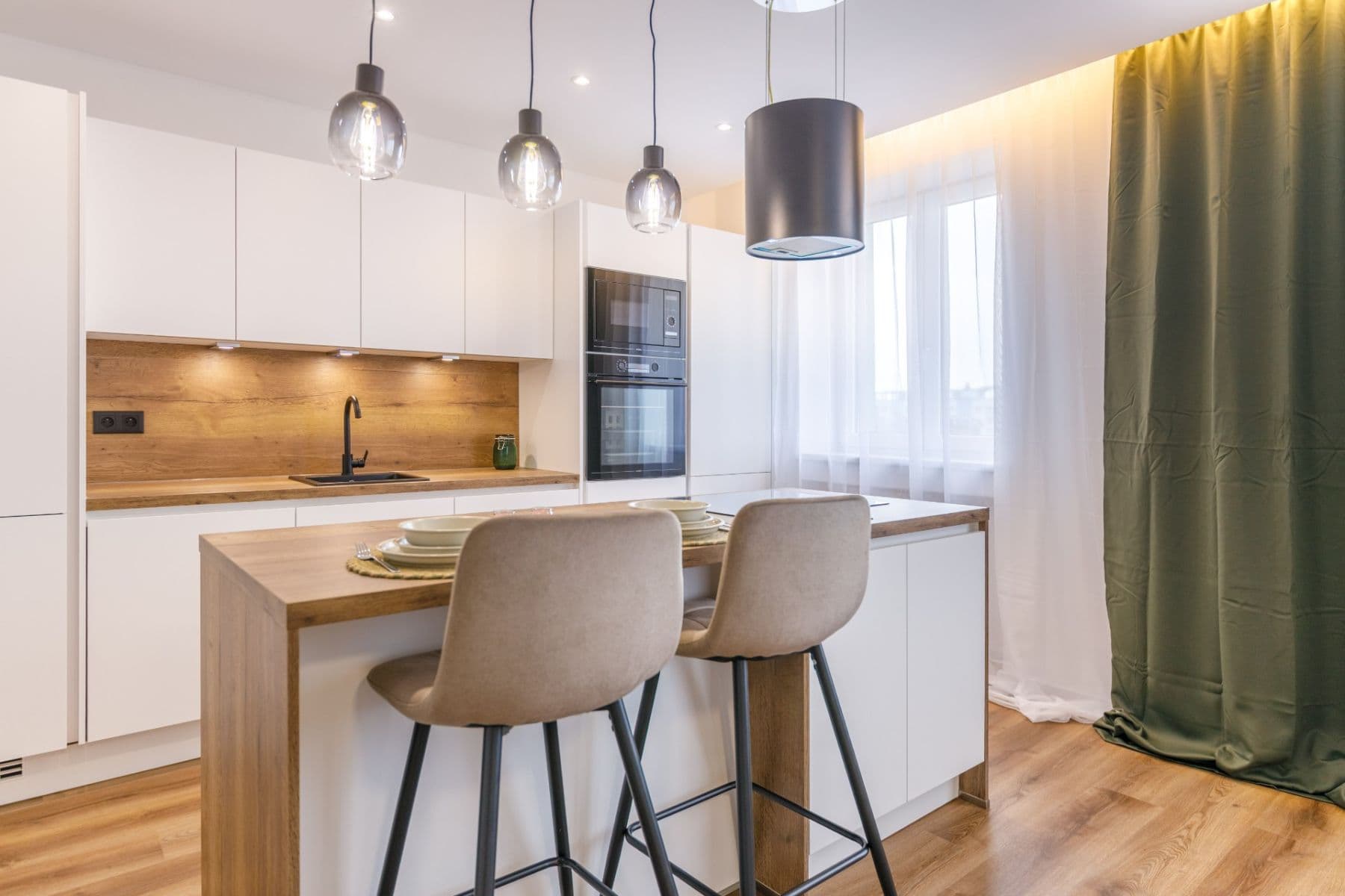 Predaj bytu 2-izbový 80 m², nábř. Dr. Edvarda Beneše, Přerov, Olomoucký kraj Predaj bytu 2-izbový 80 m², nábř. Dr. Edvarda Beneše, Přerov, Olomoucký kraj