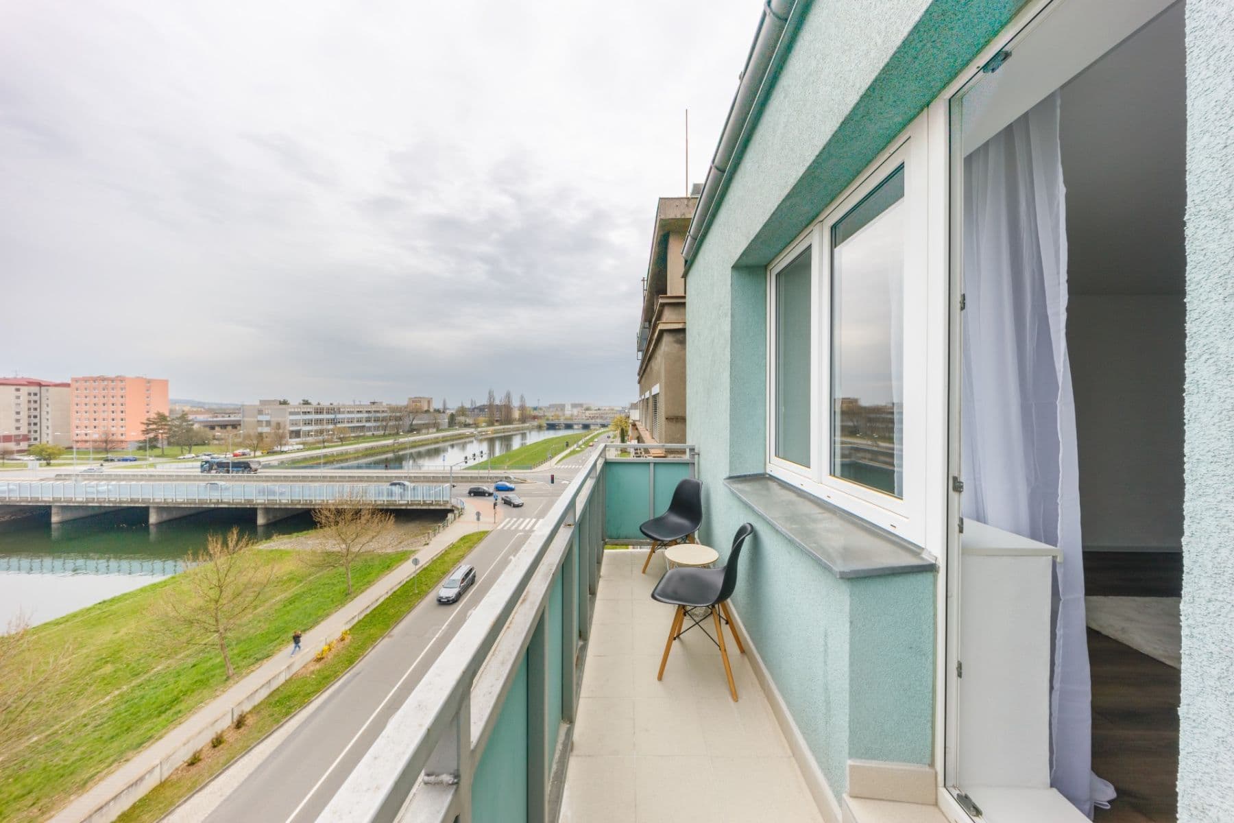 Predaj bytu 2-izbový 80 m², nábř. Dr. Edvarda Beneše, Přerov, Olomoucký kraj Predaj bytu 2-izbový 80 m², nábř. Dr. Edvarda Beneše, Přerov, Olomoucký kraj