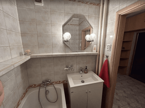 Prenájom bytu 3-izbový 62 m², Toryská, Vrakuňa, Bratislavský kraj Prenájom bytu 3-izbový 62 m², Toryská, Vrakuňa, Bratislavský kraj