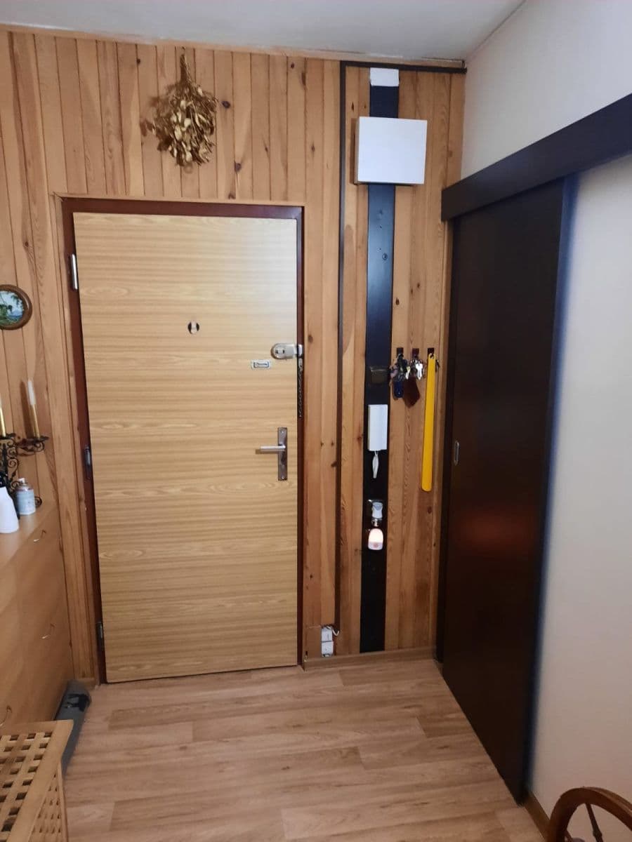 Predaj bytu 3-izbový 76 m², Jindřicha Plachty, Ústí nad Labem, Ústecký kraj Predaj bytu 3-izbový 76 m², Jindřicha Plachty, Ústí nad Labem, Ústecký kraj