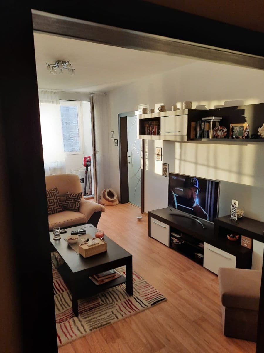 Predaj bytu 3-izbový 76 m², Jindřicha Plachty, Ústí nad Labem, Ústecký kraj Predaj bytu 3-izbový 76 m², Jindřicha Plachty, Ústí nad Labem, Ústecký kraj