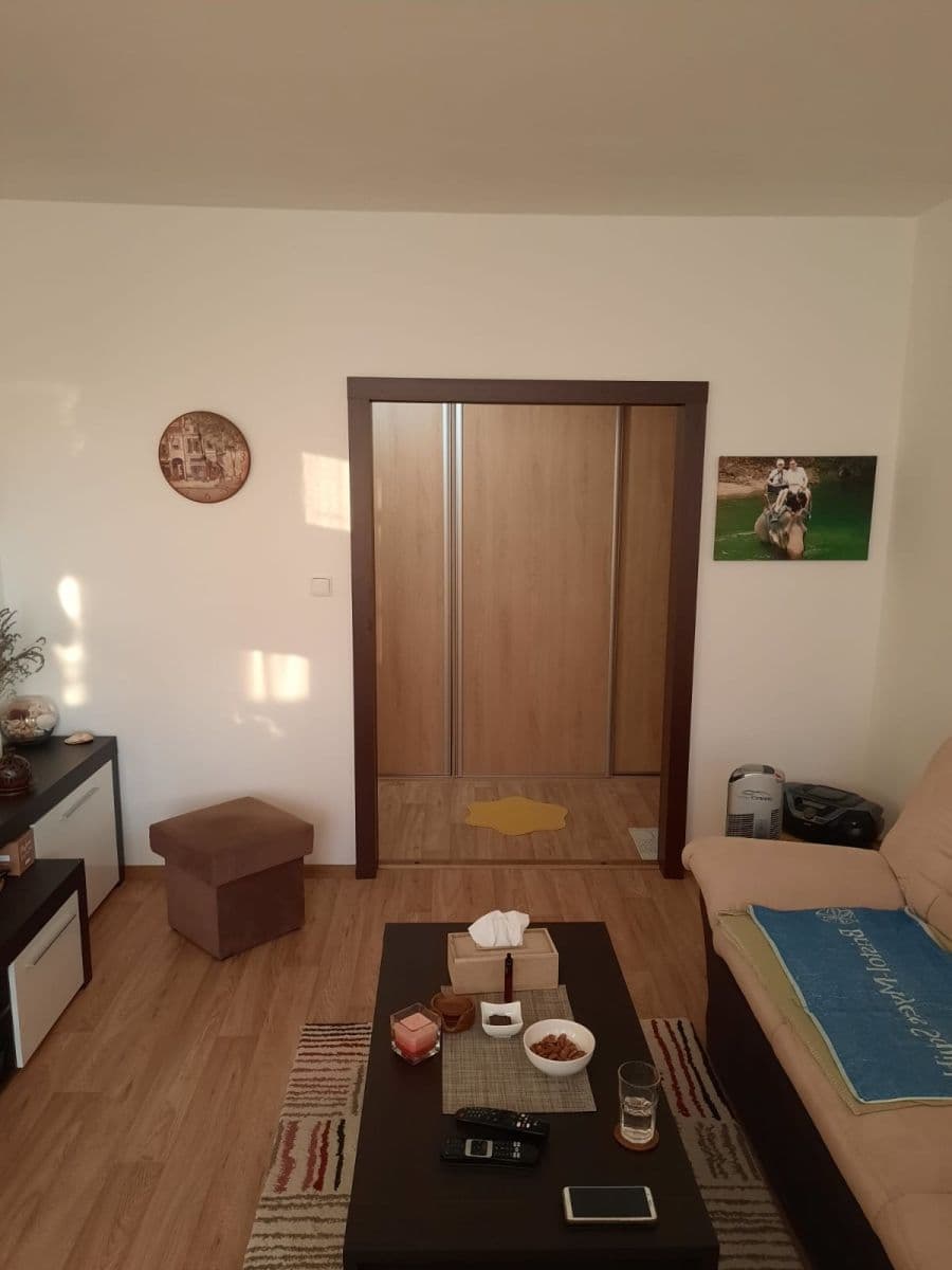 Predaj bytu 3-izbový 76 m², Jindřicha Plachty, Ústí nad Labem, Ústecký kraj Predaj bytu 3-izbový 76 m², Jindřicha Plachty, Ústí nad Labem, Ústecký kraj