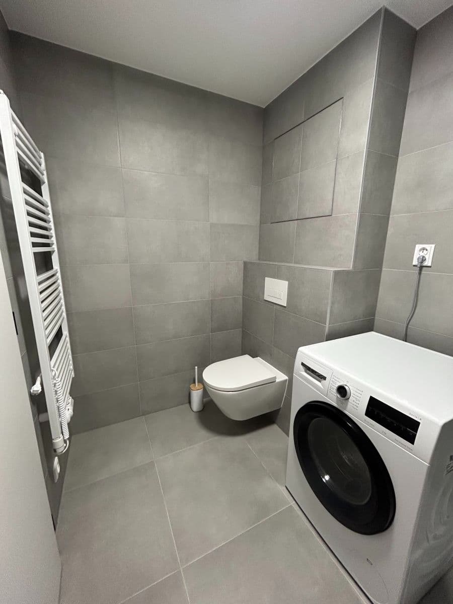 Prenájom bytu 1-izbový 42 m², třída Generála Píky, Brno, Jihomoravský kraj Prenájom bytu 1-izbový 42 m², třída Generála Píky, Brno, Jihomoravský kraj