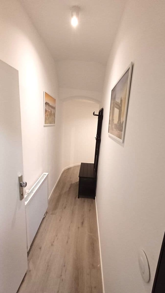 Prenájom bytu 2-izbový 39 m², Bořivojova, Praha, Praha Prenájom bytu 2-izbový 39 m², Bořivojova, Praha, Praha