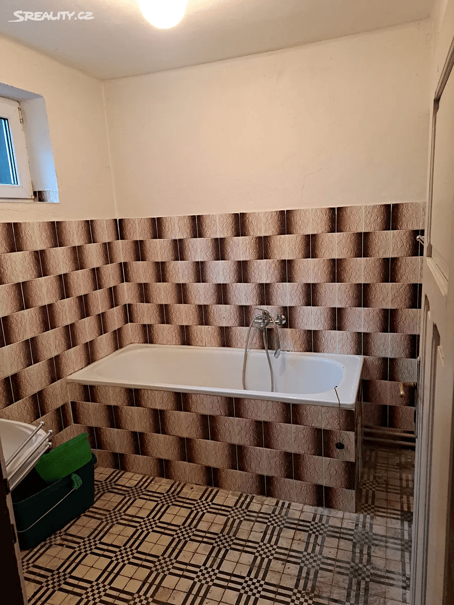 Predaj domu 190 m², pozemek 2.800 m², Nádražní, Mikulovice, Olomoucký kraj Predaj domu 190 m², pozemek 2.800 m², Nádražní, Mikulovice, Olomoucký kraj