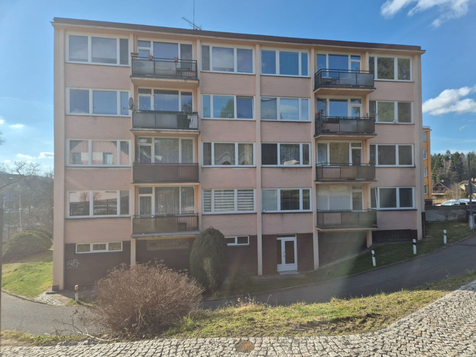 Prenájom bytu 3-izbový 74 m², Voskovcova, Stráž nad Nisou, Liberecký kraj Prenájom bytu 3-izbový 74 m², Voskovcova, Stráž nad Nisou, Liberecký kraj