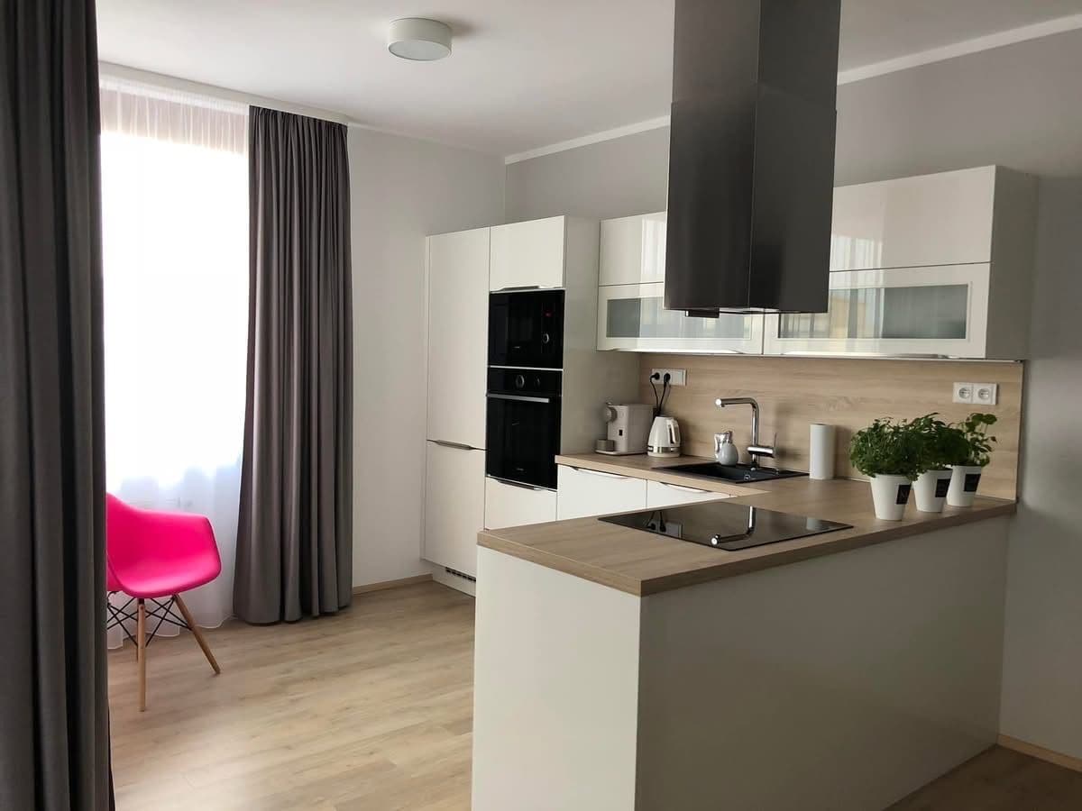 Predaj bytu 2-izbový 57 m², Laudonova, Praha, Praha Predaj bytu 2-izbový 57 m², Laudonova, Praha, Praha