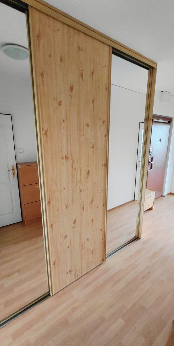 Prenájom bytu 3-izbový 72 m², Hlivická, Praha, Praha Prenájom bytu 3-izbový 72 m², Hlivická, Praha, Praha