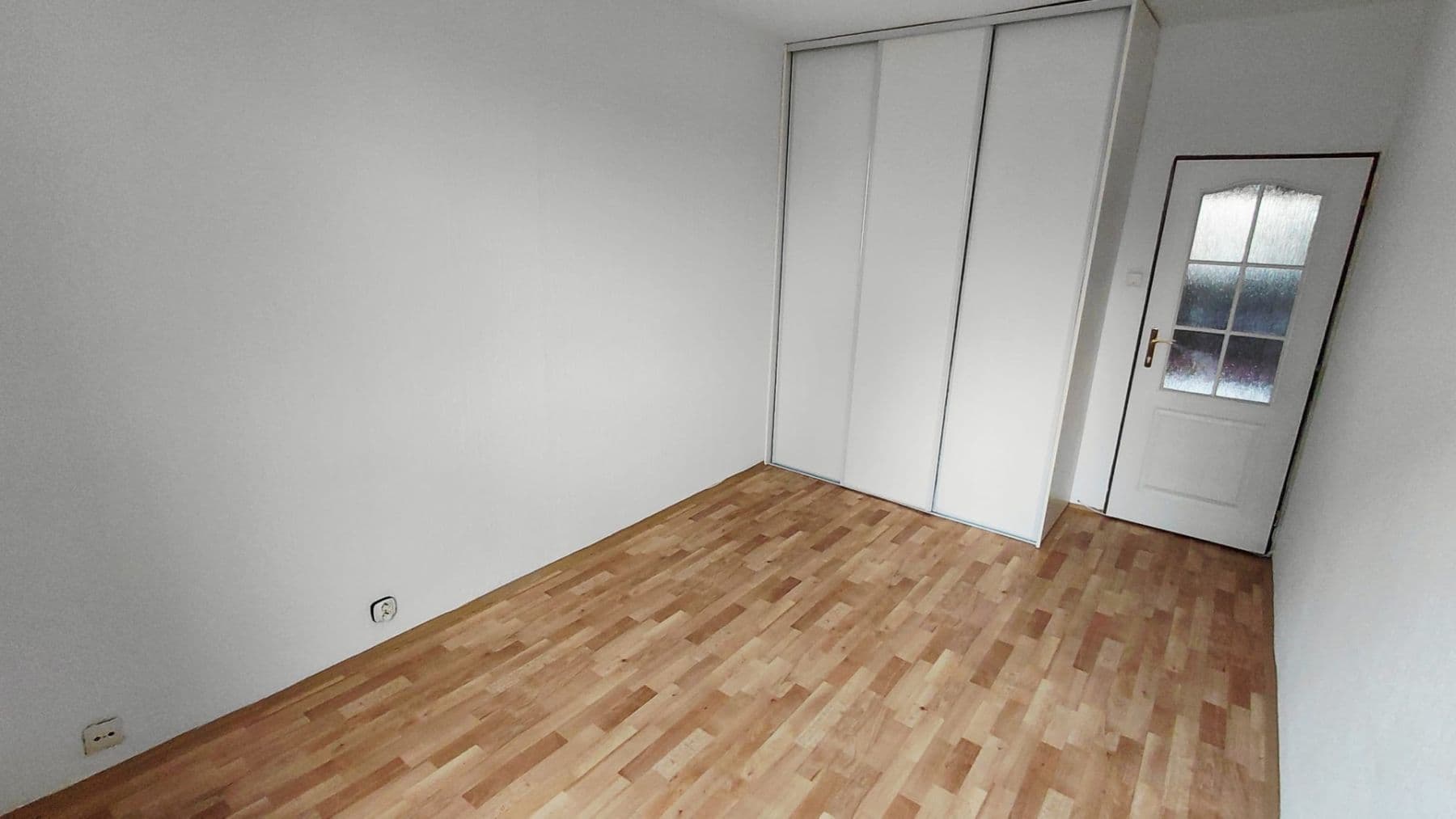 Prenájom bytu 3-izbový 72 m², Hlivická, Praha, Praha Prenájom bytu 3-izbový 72 m², Hlivická, Praha, Praha