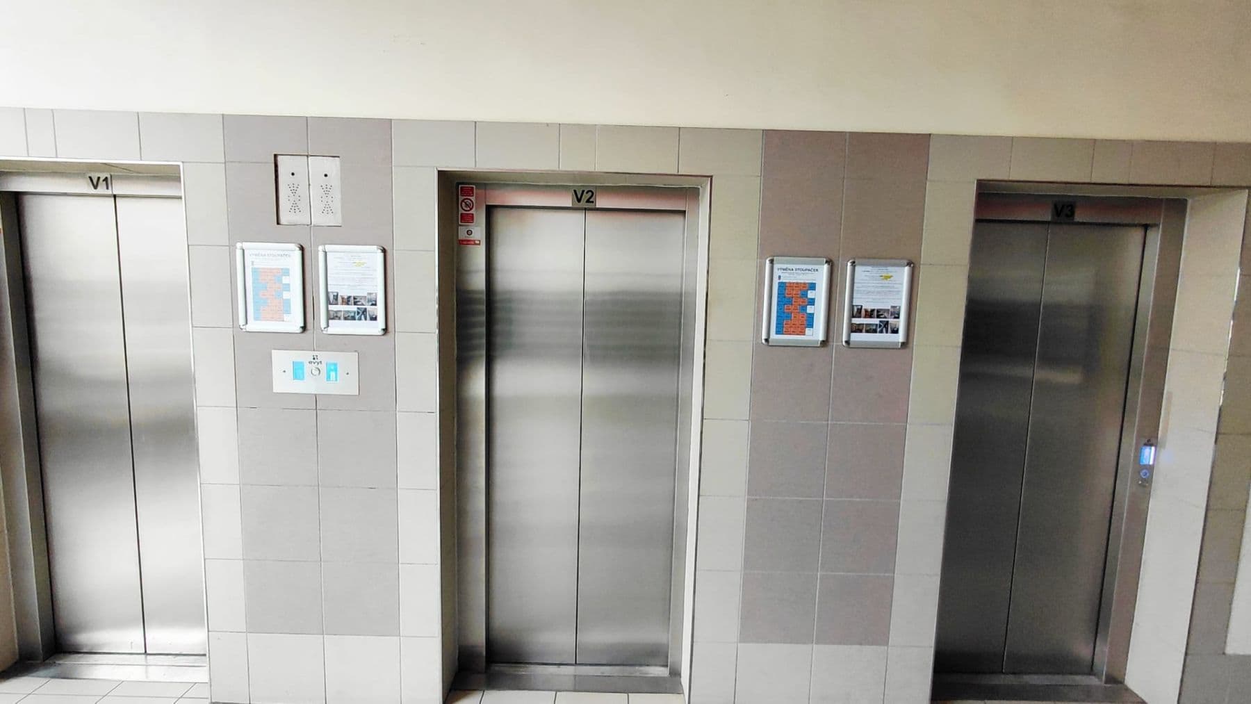 Prenájom bytu 3-izbový 72 m², Hlivická, Praha, Praha Prenájom bytu 3-izbový 72 m², Hlivická, Praha, Praha