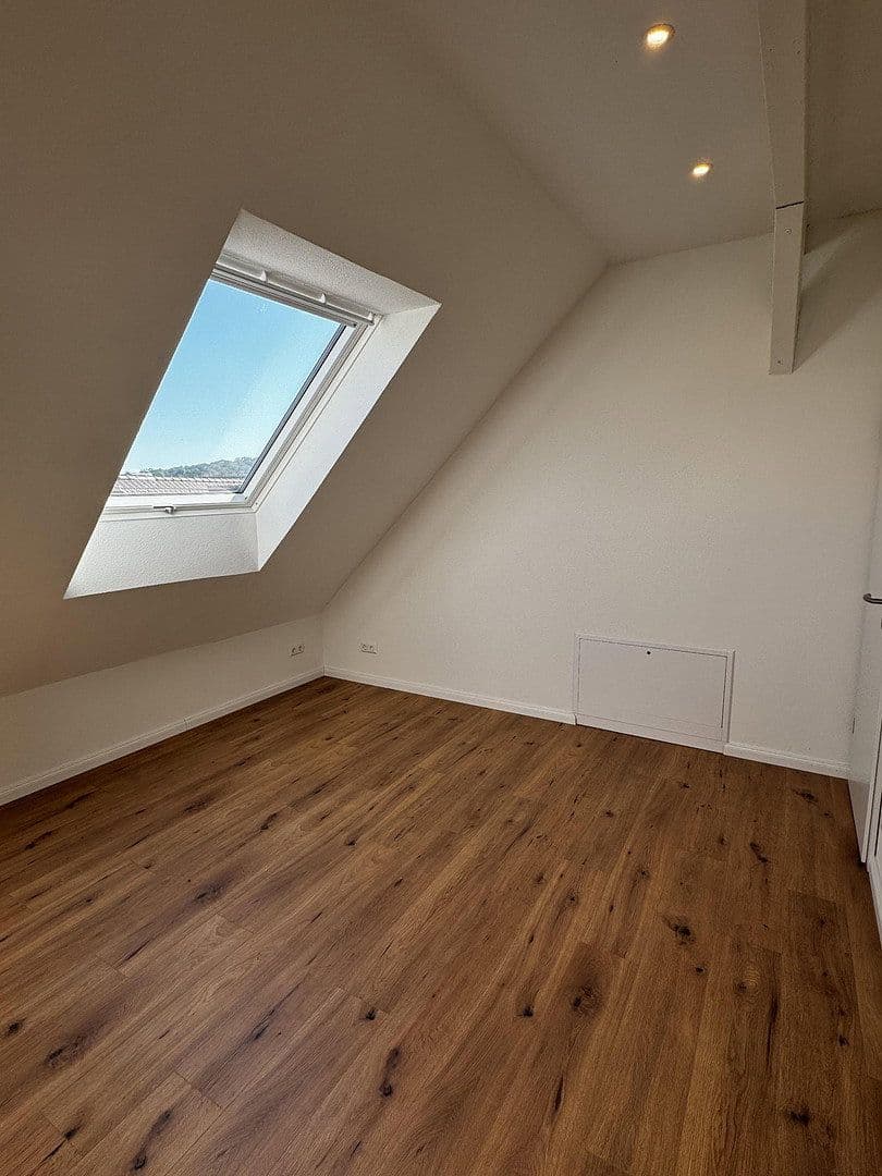 Prenájom bytu 2-izbový 41 m², Vaihinger Landstr. 2, Stuttgart, Bádensko-Wurttembersko Prenájom bytu 2-izbový 41 m², Vaihinger Landstr. 2, Stuttgart, Bádensko-Wurttembersko