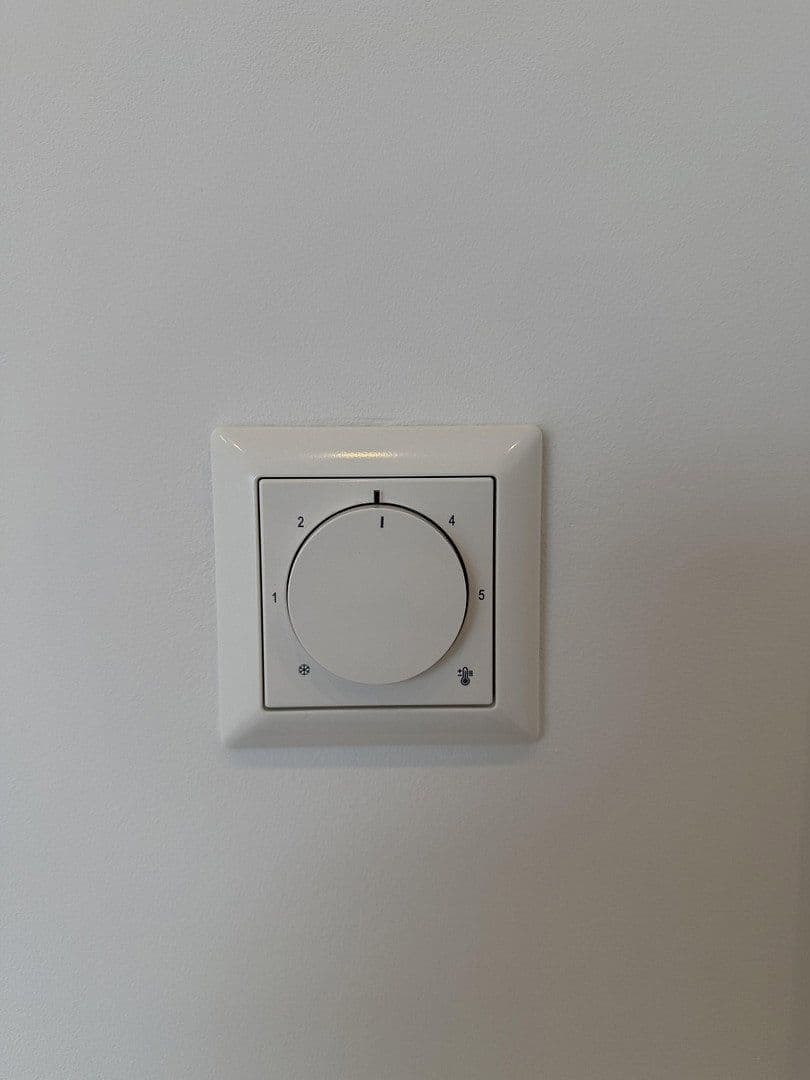 Prenájom bytu 3-izbový 75 m², Ebersstraße 58, Berlin, Berlín Prenájom bytu 3-izbový 75 m², Ebersstraße 58, Berlin, Berlín