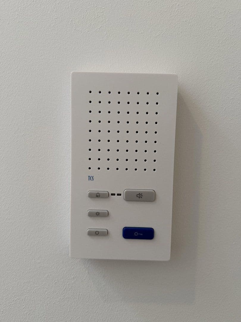 Prenájom bytu 3-izbový 75 m², Ebersstraße 58, Berlin, Berlín Prenájom bytu 3-izbový 75 m², Ebersstraße 58, Berlin, Berlín