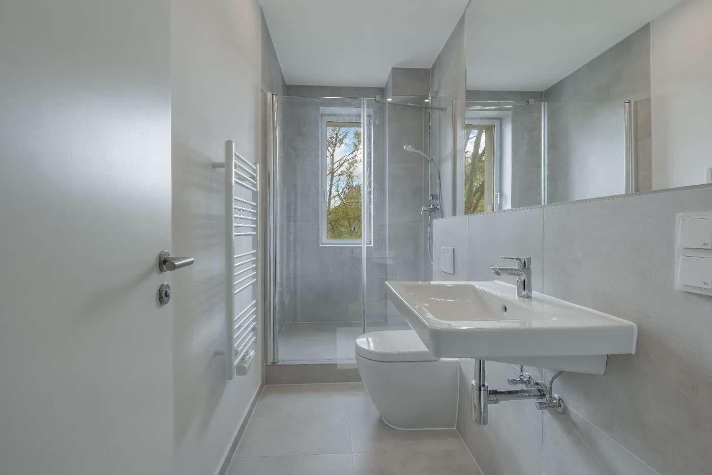 Prenájom bytu 2-izbový 69 m², Alarichstaße 3A, Berlin, Berlín Prenájom bytu 2-izbový 69 m², Alarichstaße 3A, Berlin, Berlín