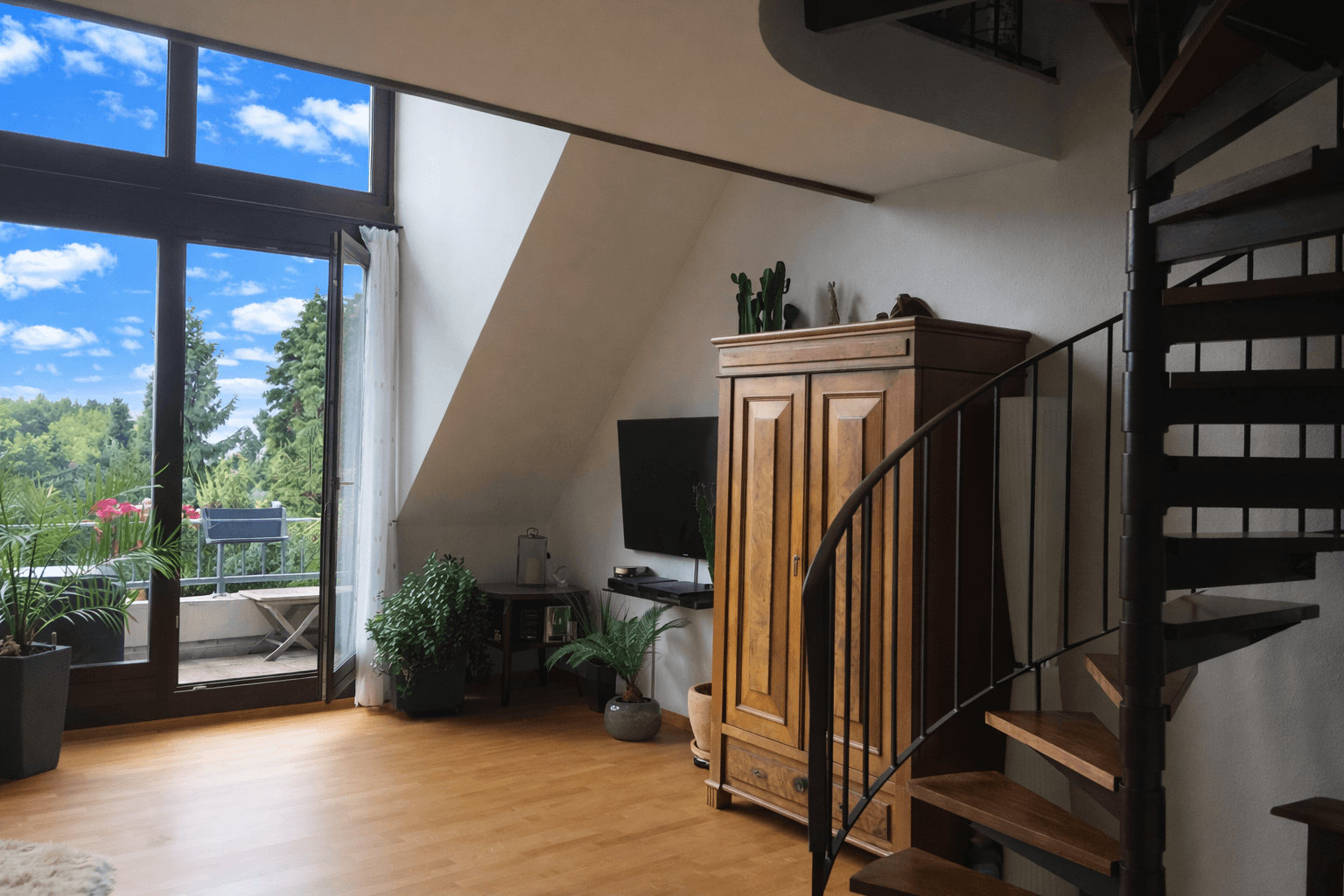 Prenájom bytu 3-izbový 90 m², Overather Straße 10 a, Bergisch Gladbach, Severné Porýnie - Westfálsko Prenájom bytu 3-izbový 90 m², Overather Straße 10 a, Bergisch Gladbach, Severné Porýnie - Westfálsko