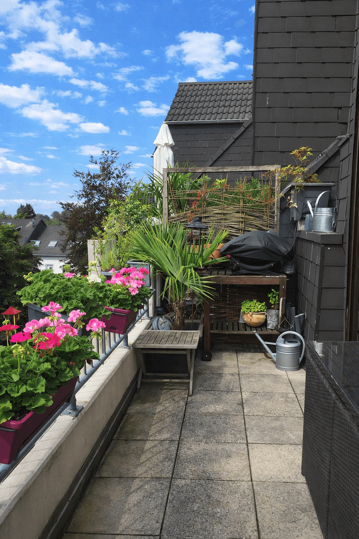 Prenájom bytu 3-izbový 90 m², Overather Straße 10 a, Bergisch Gladbach, Severné Porýnie - Westfálsko Prenájom bytu 3-izbový 90 m², Overather Straße 10 a, Bergisch Gladbach, Severné Porýnie - Westfálsko