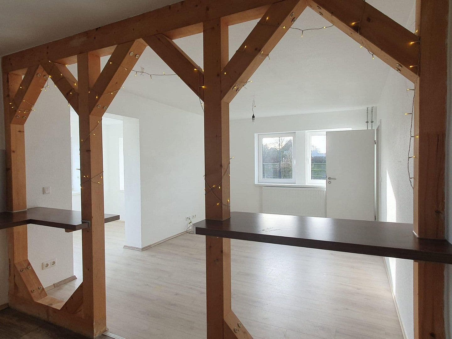 Predaj domu 301 m², pozemek 6.300 m², Elbuferstraße 5, Hohnstorf (Elbe), Dolné Sasko Predaj domu 301 m², pozemek 6.300 m², Elbuferstraße 5, Hohnstorf (Elbe), Dolné Sasko