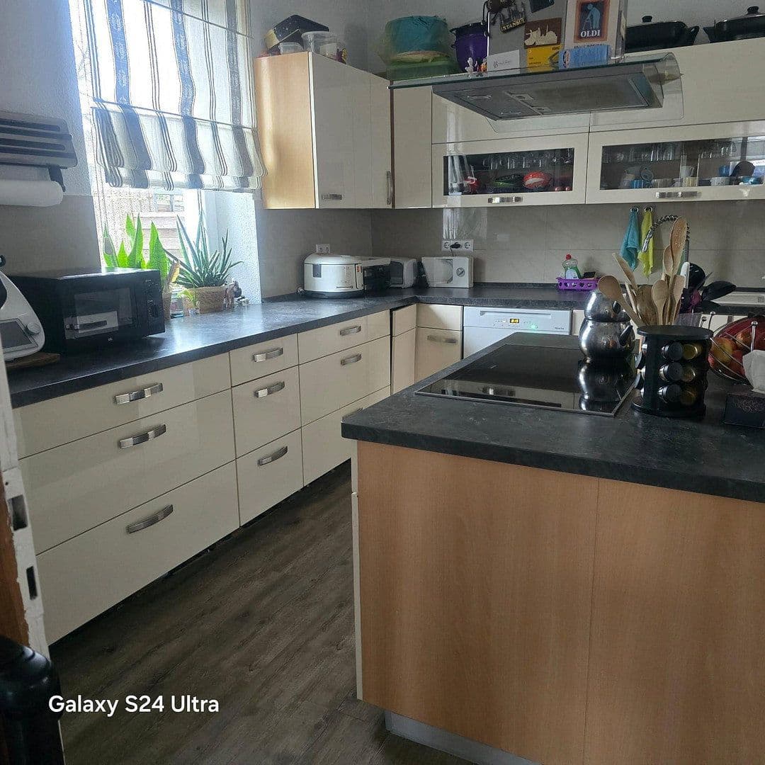 Predaj domu 165 m², pozemek 755 m², Langenlonsheim, Porýnie-Falcko Predaj domu 165 m², pozemek 755 m², Langenlonsheim, Porýnie-Falcko