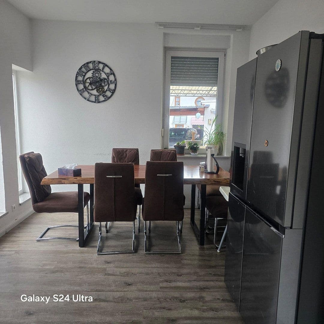 Predaj domu 165 m², pozemek 755 m², Langenlonsheim, Porýnie-Falcko Predaj domu 165 m², pozemek 755 m², Langenlonsheim, Porýnie-Falcko