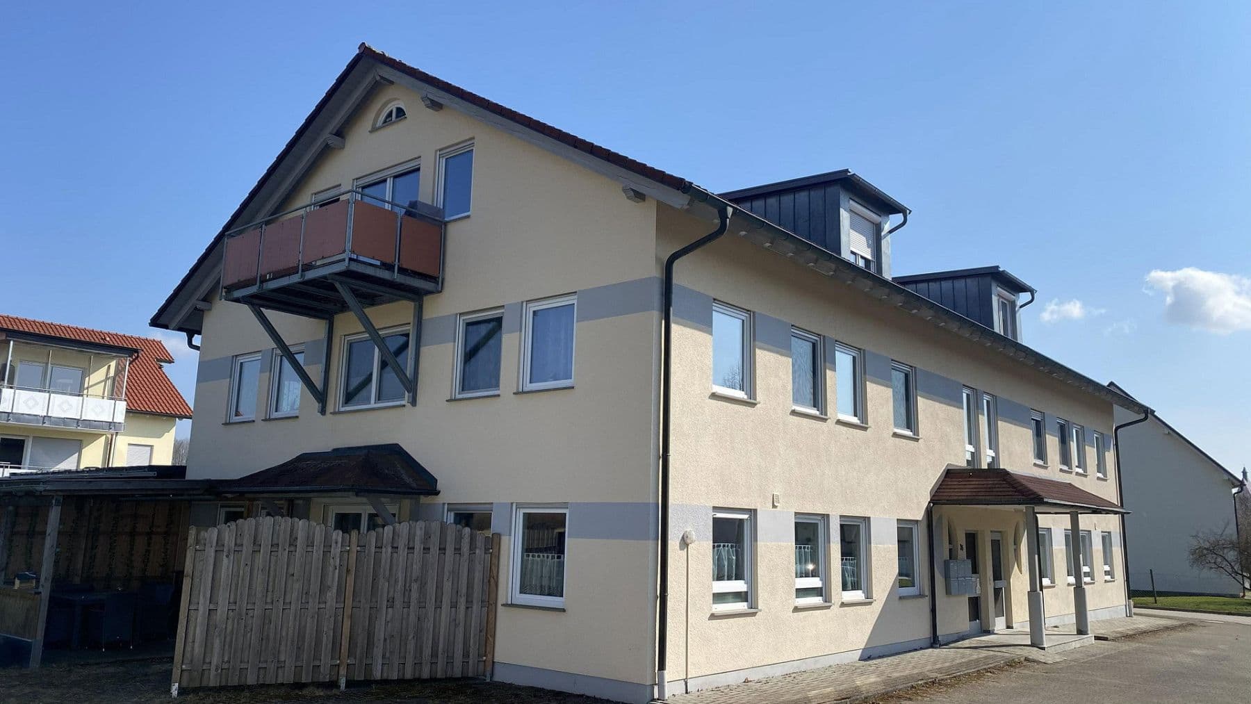 Prenájom bytu 3-izbový 96 m², Tuninger Straße 36, Bad Dürrheim, Bádensko-Wurttembersko Prenájom bytu 3-izbový 96 m², Tuninger Straße 36, Bad Dürrheim, Bádensko-Wurttembersko
