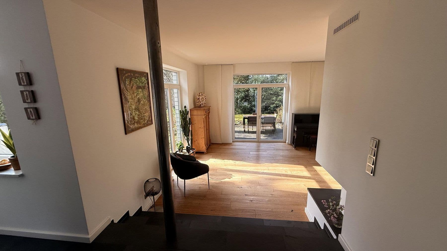 Predaj domu 200 m², pozemek 1.333 m², Seevetal, Dolné Sasko Predaj domu 200 m², pozemek 1.333 m², Seevetal, Dolné Sasko