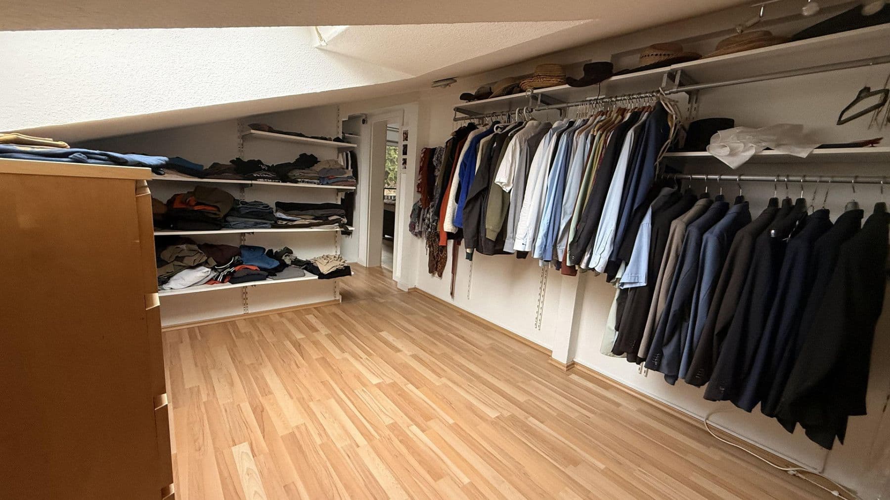 Predaj domu 200 m², pozemek 1.333 m², Seevetal, Dolné Sasko Predaj domu 200 m², pozemek 1.333 m², Seevetal, Dolné Sasko