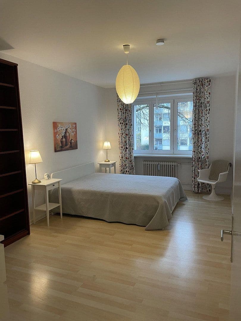 Prenájom bytu 2-izbový 71 m², Zillestraße 2, Berlin, Berlín Prenájom bytu 2-izbový 71 m², Zillestraße 2, Berlin, Berlín