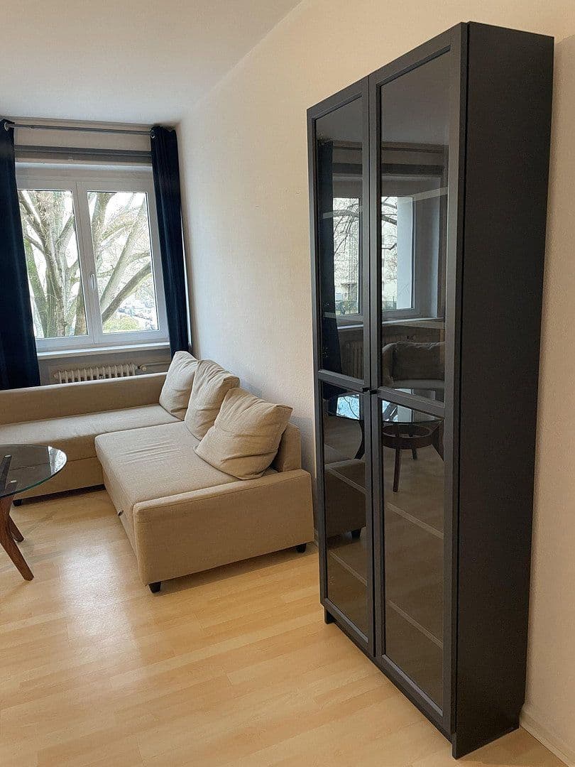 Prenájom bytu 2-izbový 71 m², Zillestraße 2, Berlin, Berlín Prenájom bytu 2-izbový 71 m², Zillestraße 2, Berlin, Berlín