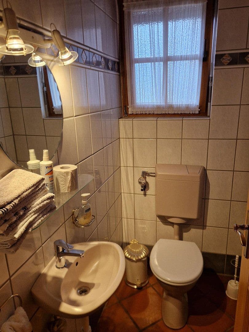 Prenájom bytu 3-izbový 110 m², Oberpforte 8, Dolgesheim, Porýnie-Falcko Prenájom bytu 3-izbový 110 m², Oberpforte 8, Dolgesheim, Porýnie-Falcko