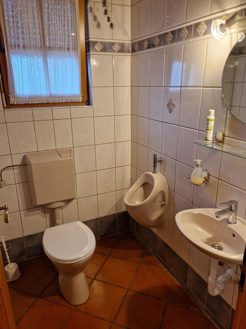 Prenájom bytu 3-izbový 110 m², Oberpforte 8, Dolgesheim, Porýnie-Falcko Prenájom bytu 3-izbový 110 m², Oberpforte 8, Dolgesheim, Porýnie-Falcko