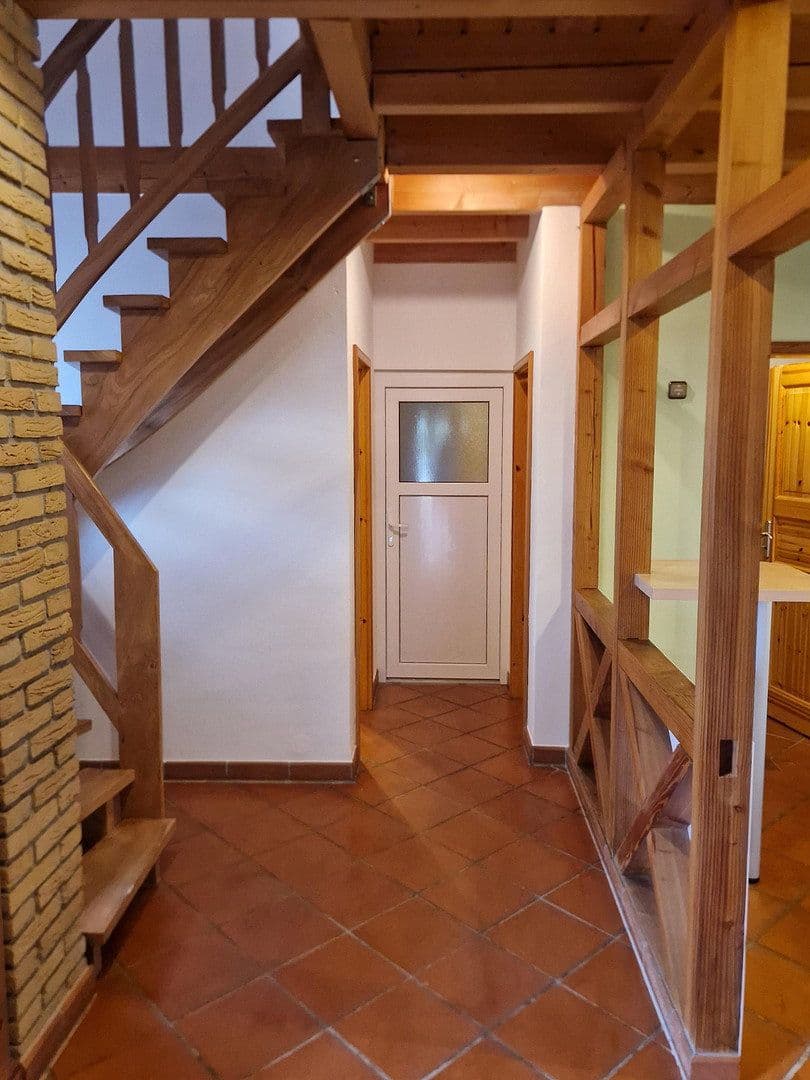 Prenájom bytu 3-izbový 110 m², Oberpforte 8, Dolgesheim, Porýnie-Falcko Prenájom bytu 3-izbový 110 m², Oberpforte 8, Dolgesheim, Porýnie-Falcko