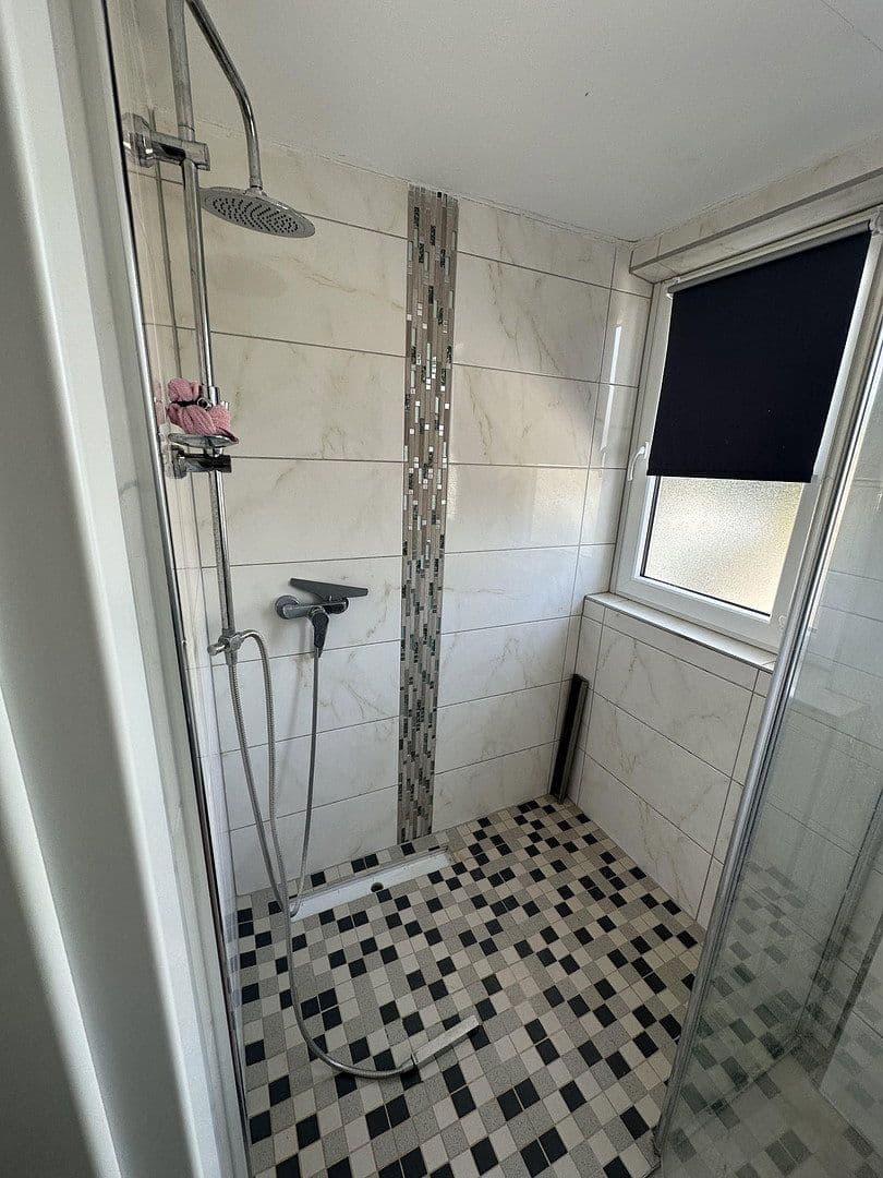 Prenájom bytu 3-izbový 69 m², Neuwied, Porýnie-Falcko Prenájom bytu 3-izbový 69 m², Neuwied, Porýnie-Falcko