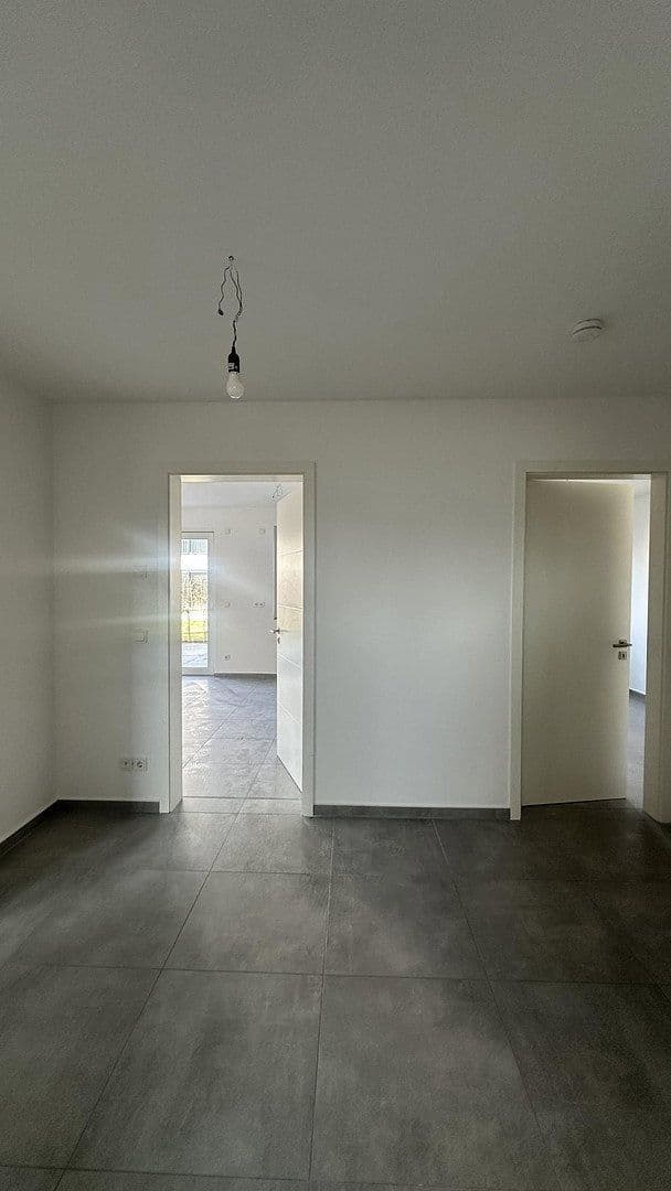 Prenájom bytu 3-izbový 83 m², Zaackoer Weg 36c, Luckau, Brandenbursko Prenájom bytu 3-izbový 83 m², Zaackoer Weg 36c, Luckau, Brandenbursko