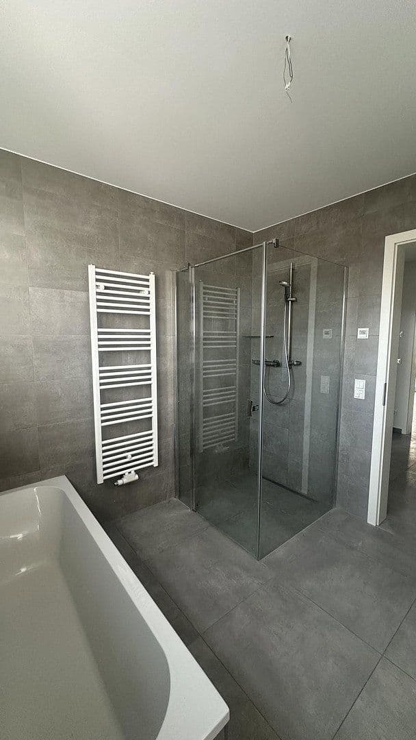 Prenájom bytu 3-izbový 83 m², Zaackoer Weg 36c, Luckau, Brandenbursko Prenájom bytu 3-izbový 83 m², Zaackoer Weg 36c, Luckau, Brandenbursko