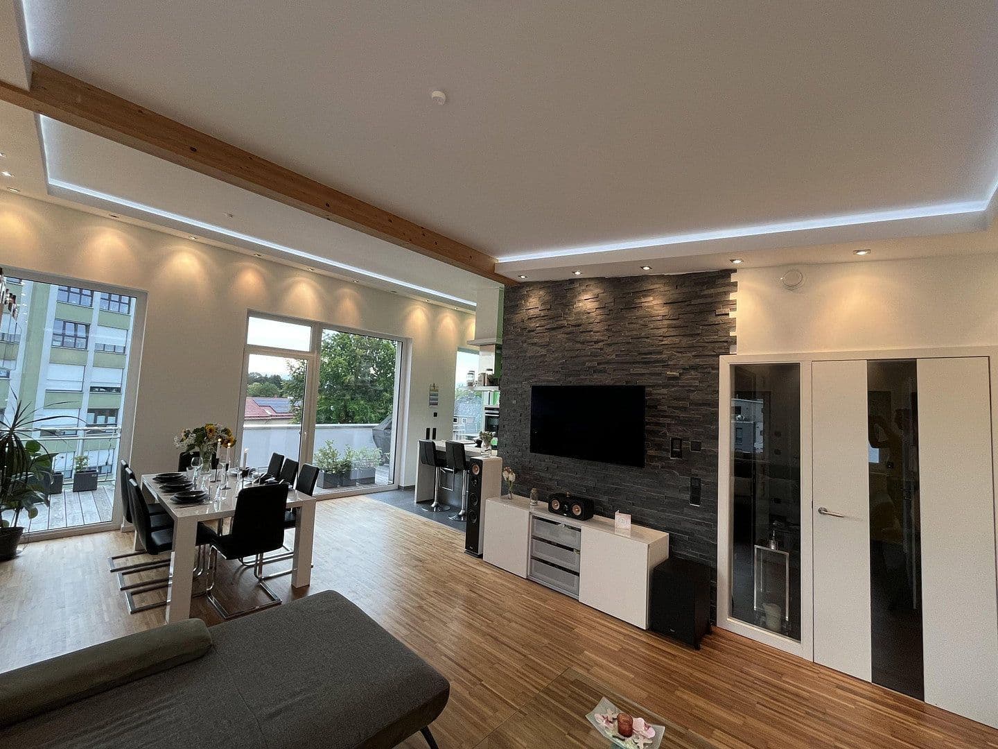 Predaj bytu 4-izbový 128 m², Göttingen, Dolné Sasko Predaj bytu 4-izbový 128 m², Göttingen, Dolné Sasko