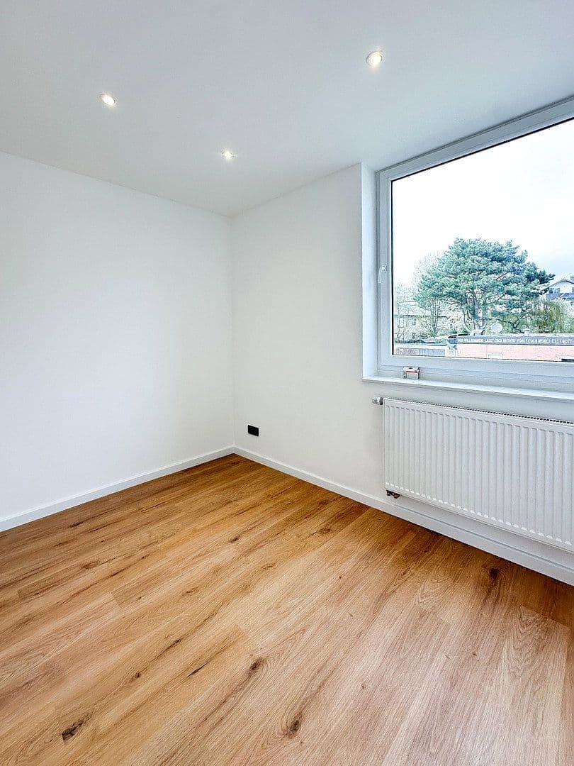 Predaj bytu 3-izbový 75 m², Am Mergelsberg 41, Düsseldorf, Severné Porýnie - Westfálsko Predaj bytu 3-izbový 75 m², Am Mergelsberg 41, Düsseldorf, Severné Porýnie - Westfálsko