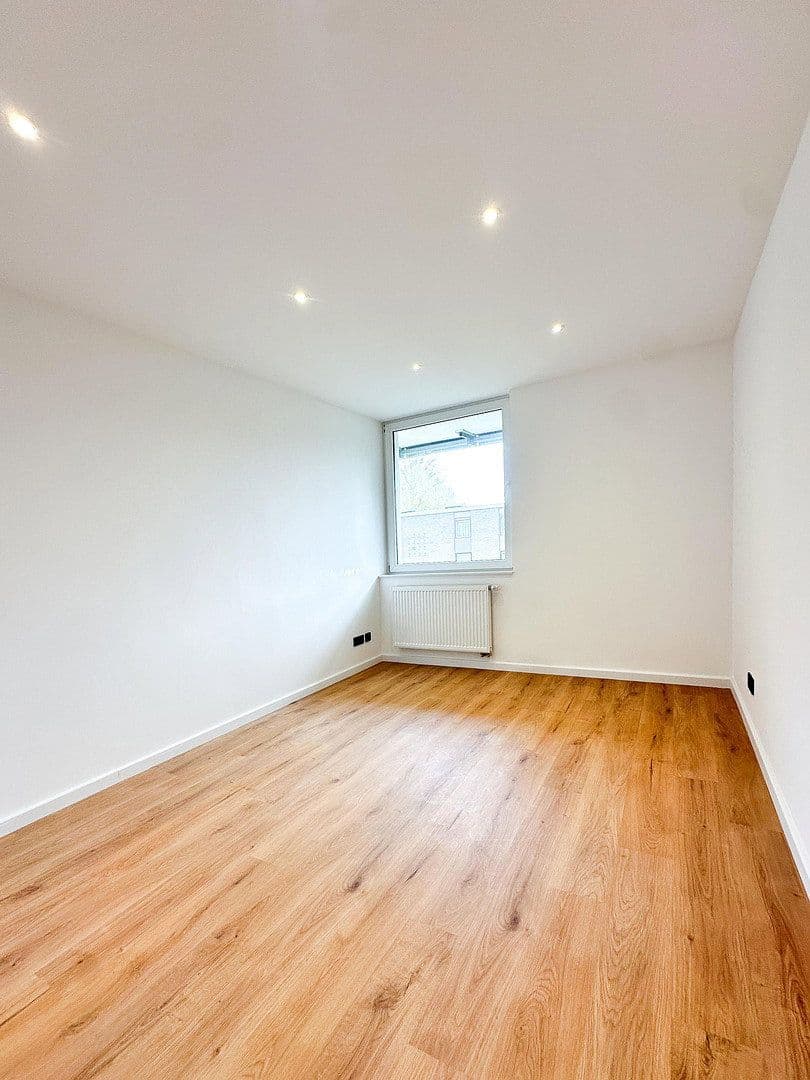 Predaj bytu 3-izbový 75 m², Am Mergelsberg 41, Düsseldorf, Severné Porýnie - Westfálsko Predaj bytu 3-izbový 75 m², Am Mergelsberg 41, Düsseldorf, Severné Porýnie - Westfálsko