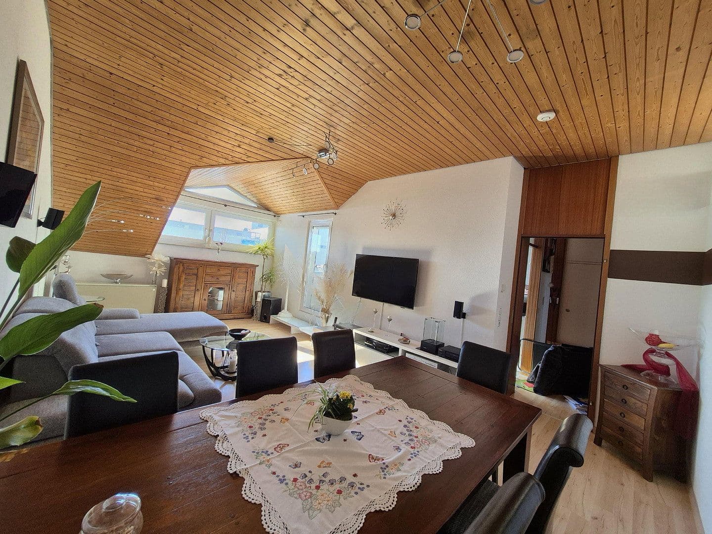 Prenájom bytu 3-izbový 74 m², Paul-Zweigart Str. 4/1, Sindelfingen, Bádensko-Wurttembersko Prenájom bytu 3-izbový 74 m², Paul-Zweigart Str. 4/1, Sindelfingen, Bádensko-Wurttembersko